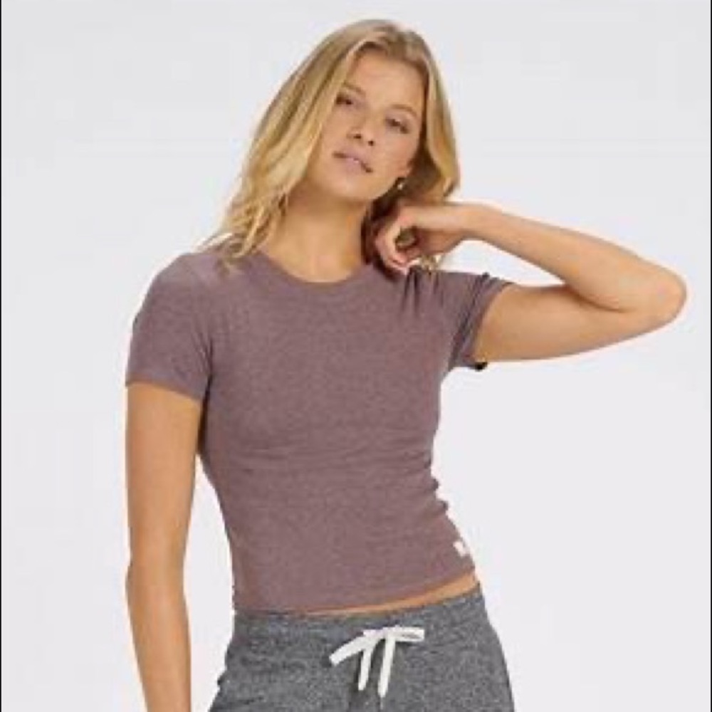 Vuori Mudra Fitted Tee